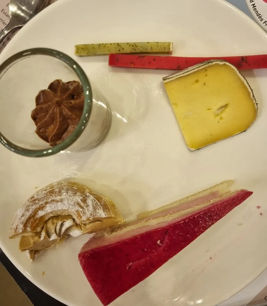 Divers Fromage Mousse Au Chocolat Paris Brest Mousse Fruits Rouges